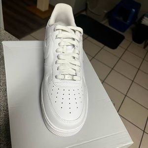 Never Worn Air Force 1’s Good Condition {NO BOX}